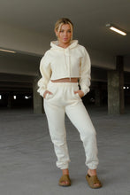 Load image into Gallery viewer, DOVE - Soft Warm Lounge Fleece Sweatpants With Pockets
